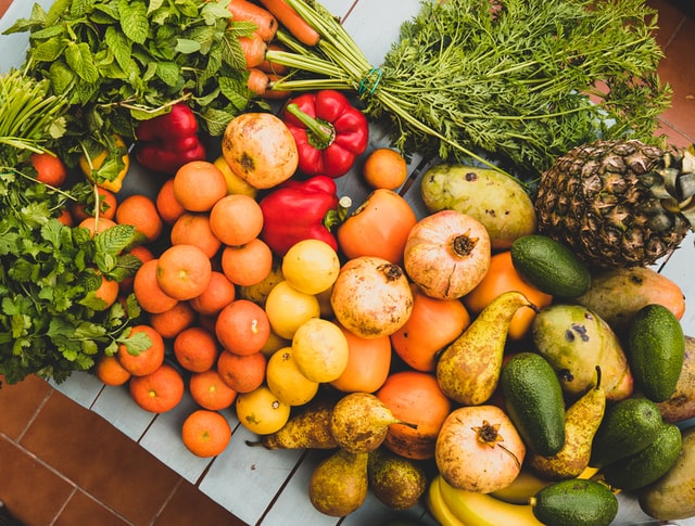 Sayuran dan Buah buahan yang membantu untuk mencukupi gizi semimbang bagi kesehatan