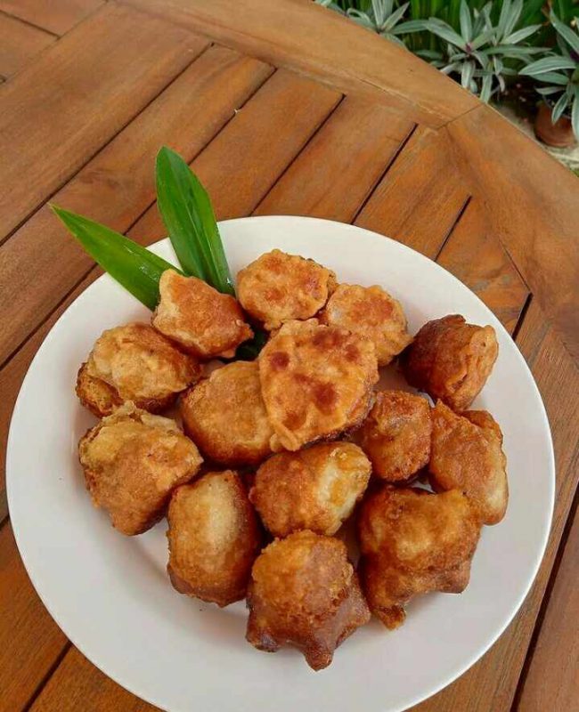 Getuk Goreng Sakoraja merupakan makanan khas Banyuman yang populer di kalangan masyarakat.